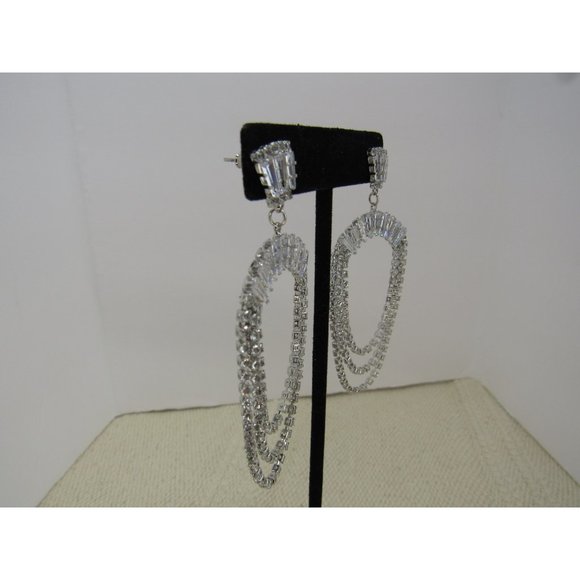NWT WHBM SILVERTONE BAGUETTE CHANDELIER  EARRINGS - Picture 7 of 8